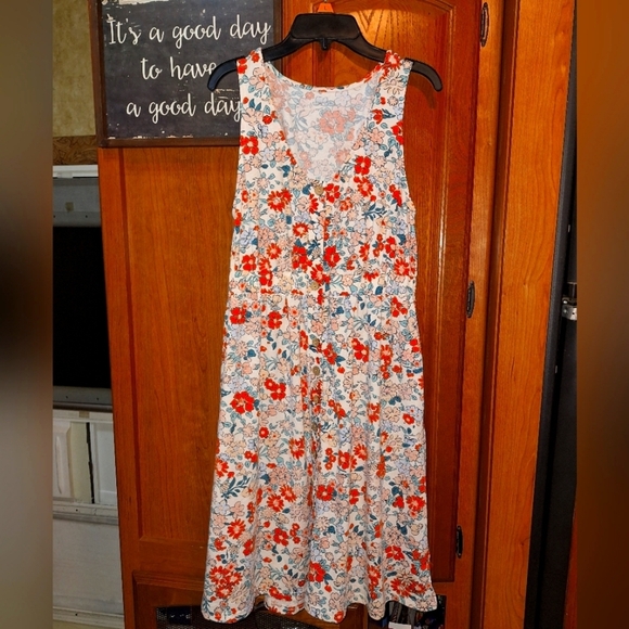 An Unbranded sleeveless floral midi-maxi dress in a size medium. EUC - Picture 1 of 7